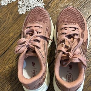 New Balance Rose Pink Athletic Shoes